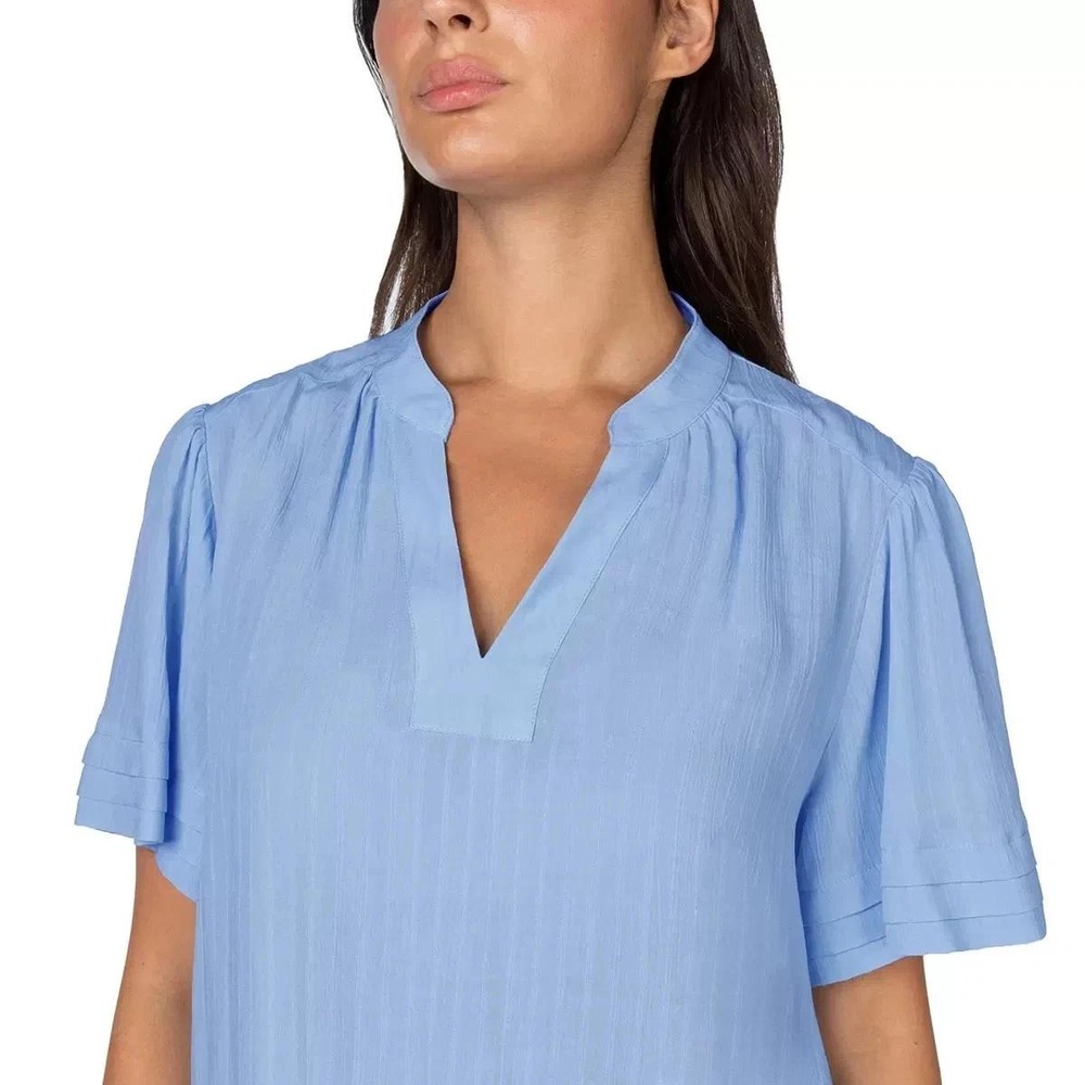 WELL WORN V-Neck Short Sleeve Blouse Top Size M Blue Relaxed Fit Woven Shirt NWT